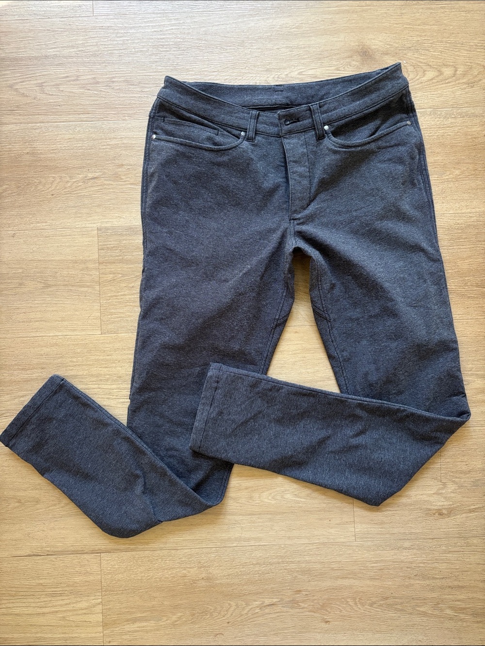 Men’s lululemon Charcoal Gray Skinny Pants